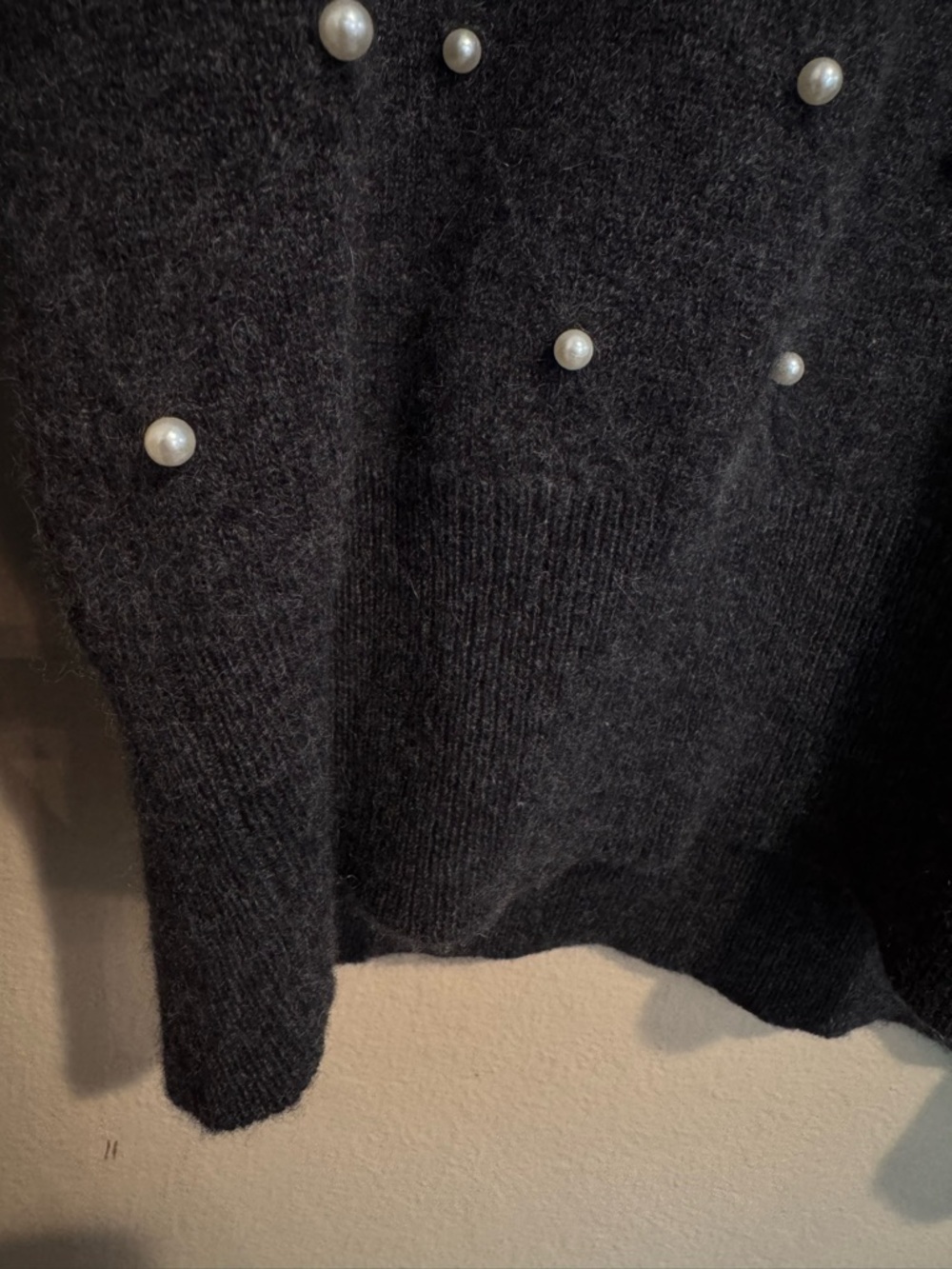Neiman Marcus Vintage Cashmere Charcoal Pearl-Embellished Crewneck Sweater - Picture 8 of 9